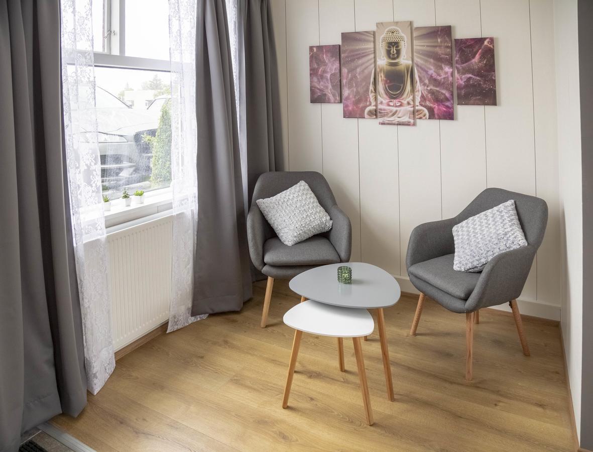 Private And Peaceful One Bedroom Apartments بورغارنيس المظهر الخارجي الصورة