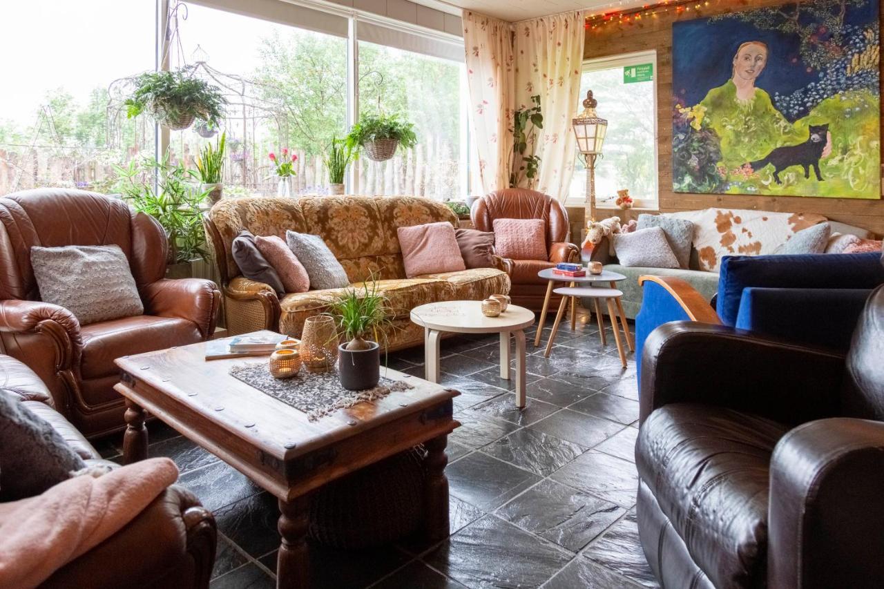Private And Peaceful One Bedroom Apartments بورغارنيس المظهر الخارجي الصورة